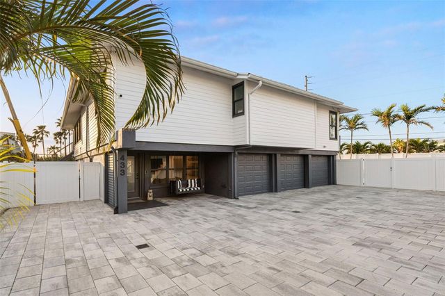 439 CAUSEWAY BOULEVARD, Dunedin, FL 34698