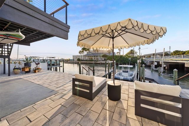 439 CAUSEWAY BOULEVARD, Dunedin, FL 34698