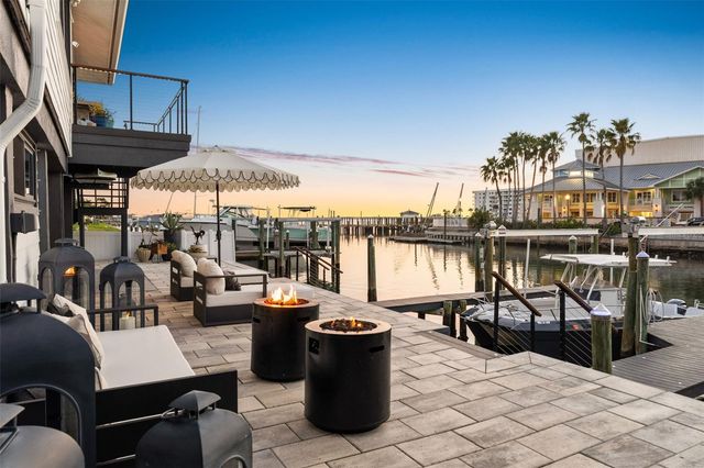 439 CAUSEWAY BOULEVARD, Dunedin, FL 34698