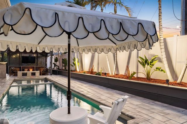 439 CAUSEWAY BOULEVARD, Dunedin, FL 34698