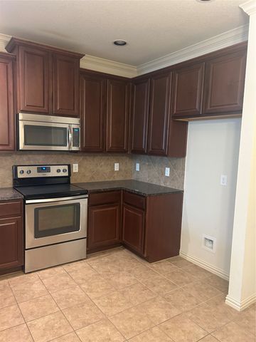 6852 Pascal Way, Fort Worth, TX 76137