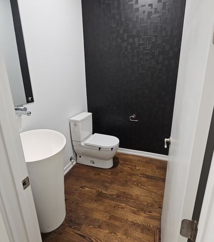 1013 N Honore Street 1, Chicago, IL 60622