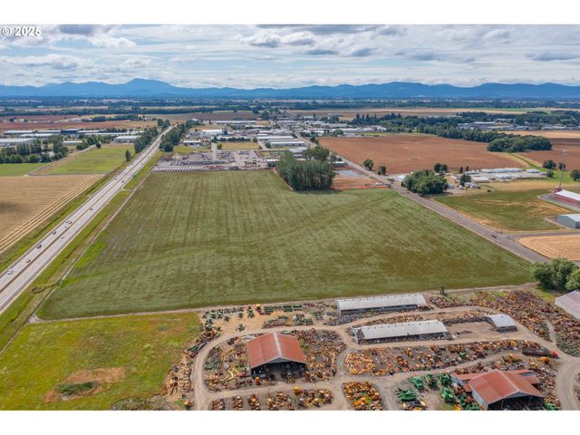 32320 Highway 34, Tangent, OR 97389