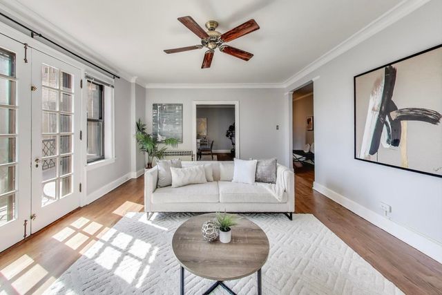 1755 E 55th Street 1204, Chicago, IL 60615