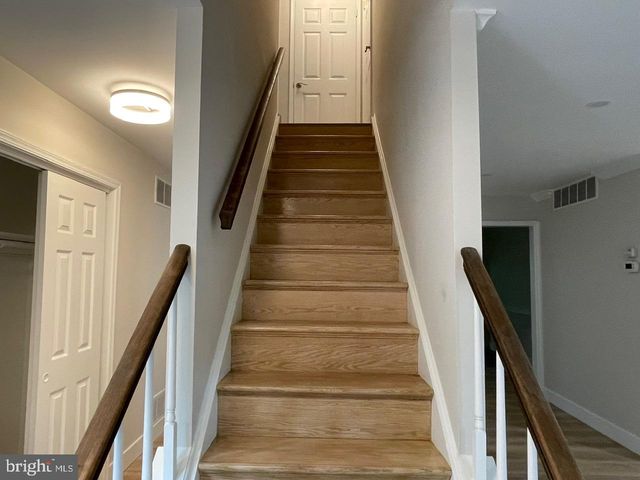 706 WEATHERSTONE DR, Paoli, PA 19301