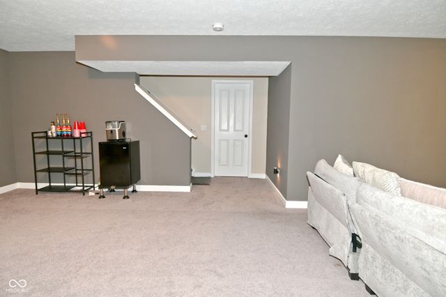 712 Settlers Walk, Brownsburg, IN 46112