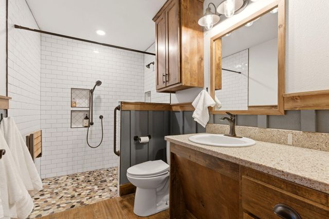 15 Steeplechase Drive, Tijeras, NM 87059