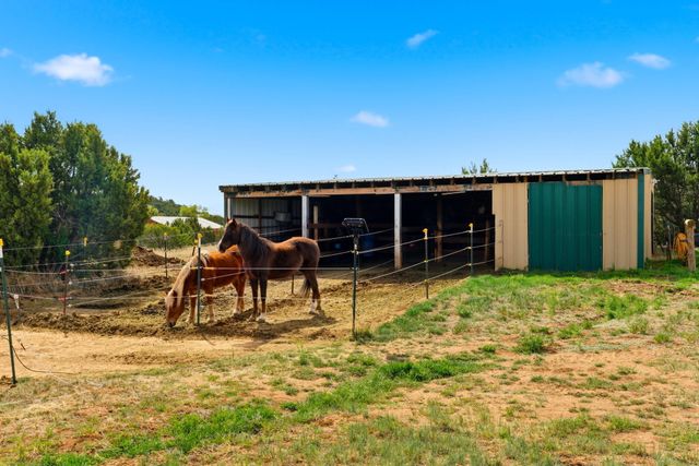 15 Steeplechase Drive, Tijeras, NM 87059