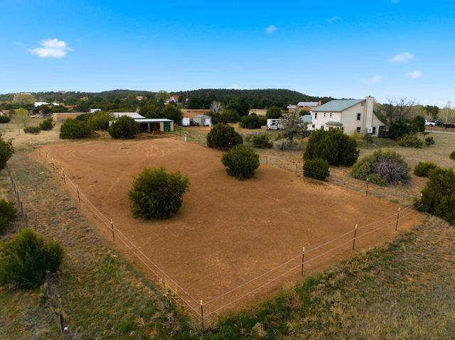 15 Steeplechase Drive, Tijeras, NM 87059