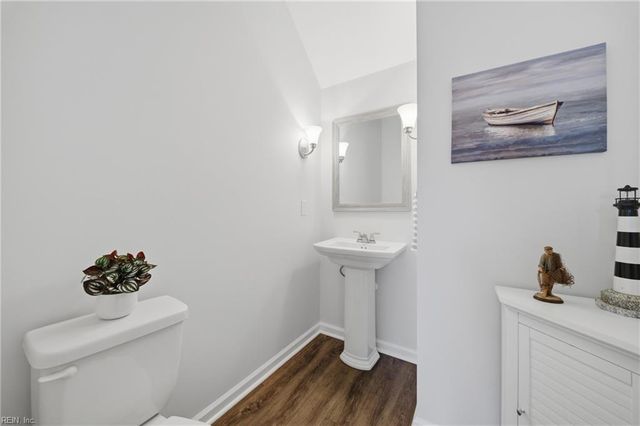 1955 Canning Pl, Chesapeake, VA 23322