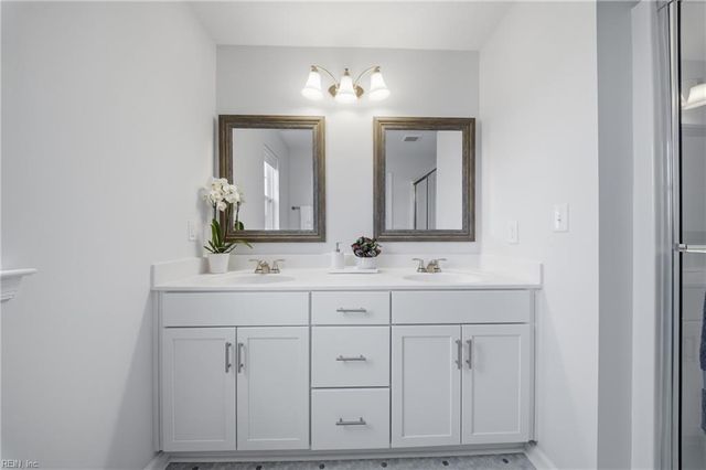 1955 Canning Pl, Chesapeake, VA 23322