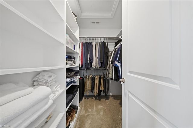 1955 Canning Pl, Chesapeake, VA 23322