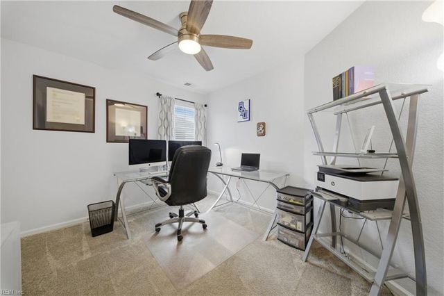 1955 Canning Pl, Chesapeake, VA 23322