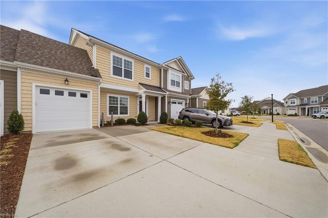 1955 Canning Pl, Chesapeake, VA 23322