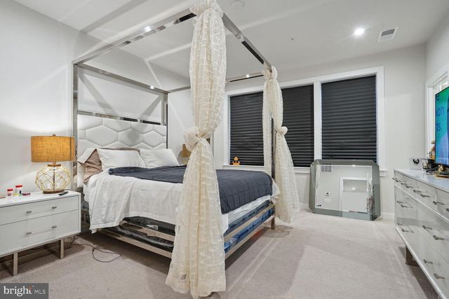 8154 VARICK PL, Rockville, MD 20855