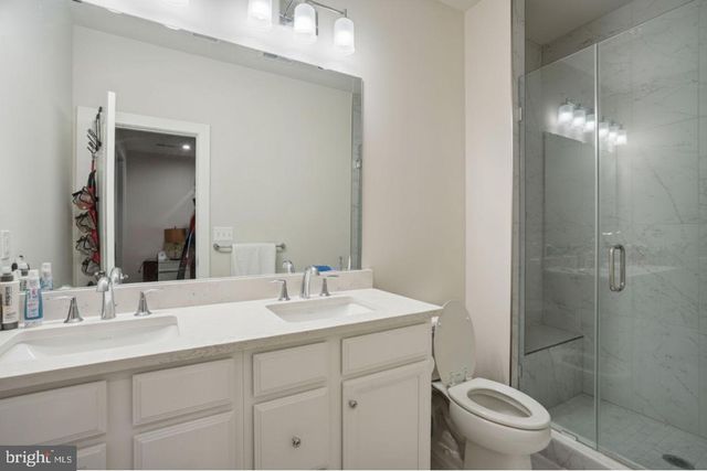 8154 VARICK PL, Rockville, MD 20855