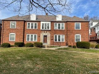 7717 Gannon Avenue 1E, University City, MO 63130