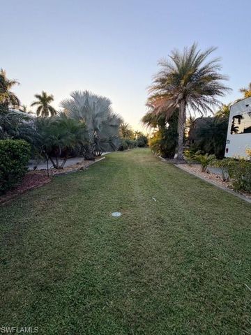 10325 Fire Flag TRL, Fort Myers, FL 33905