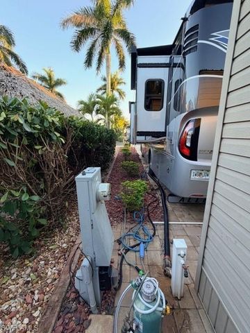 10325 Fire Flag TRL, Fort Myers, FL 33905