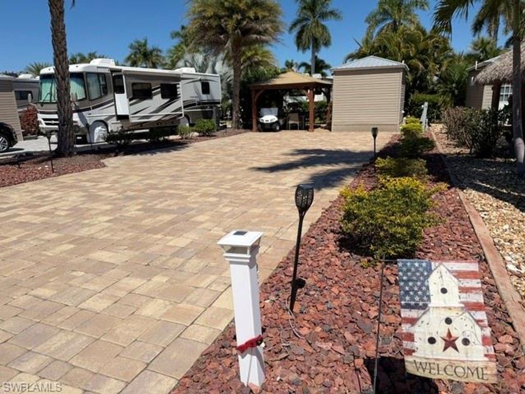 10325 Fire Flag TRL, FORT MYERS, FL 33905 — photo 2
