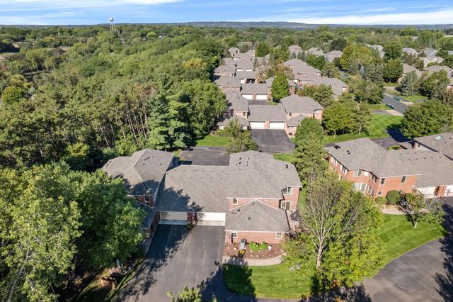 1812 Hunter Hill Road, Hudson, WI 54016