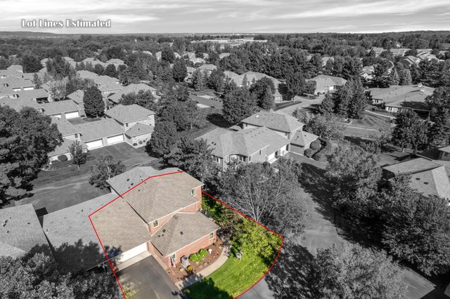 1812 Hunter Hill Road, Hudson, WI 54016