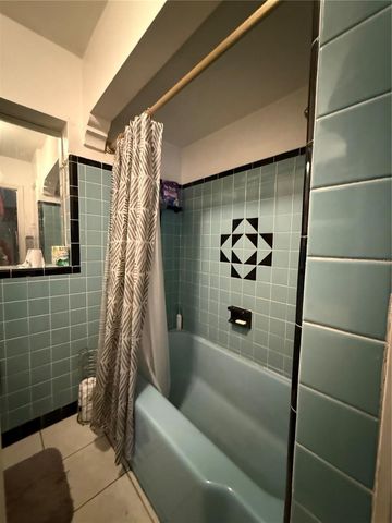 3206 E GIDDENS AVENUE, Tampa, FL 33610