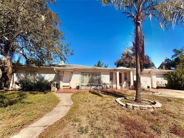 3206 E GIDDENS AVENUE, Tampa, FL 33610