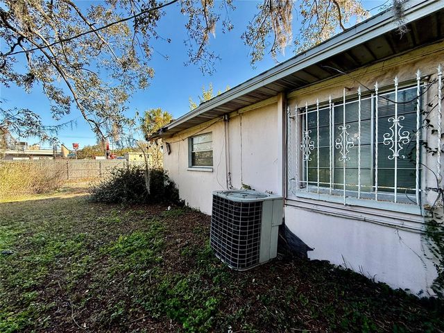 3206 E GIDDENS AVENUE, Tampa, FL 33610