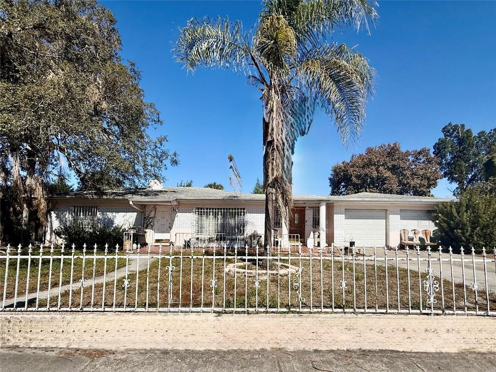 3206 E GIDDENS AVENUE, Tampa, FL 33610