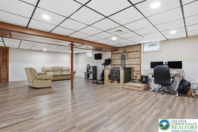 9 Stonecroft Drive, Easton, PA 18045
