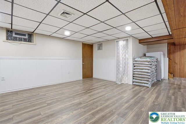 9 Stonecroft Drive, Easton, PA 18045