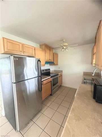 322 NE 11th PL, Cape Coral, FL 33909