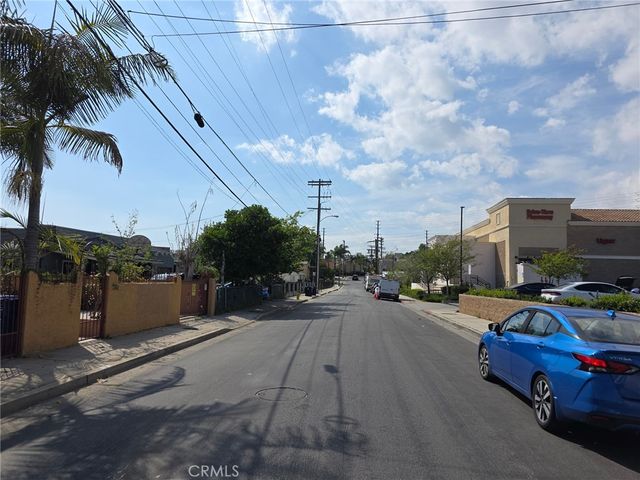4452 Lincoln, Los Angeles, CA 90041