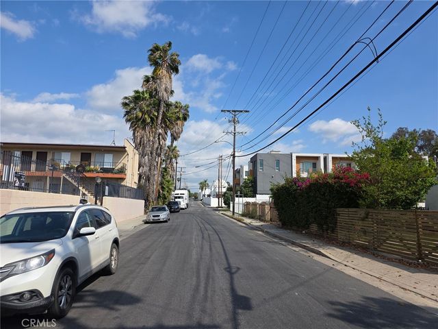 4452 Lincoln, Los Angeles, CA 90041