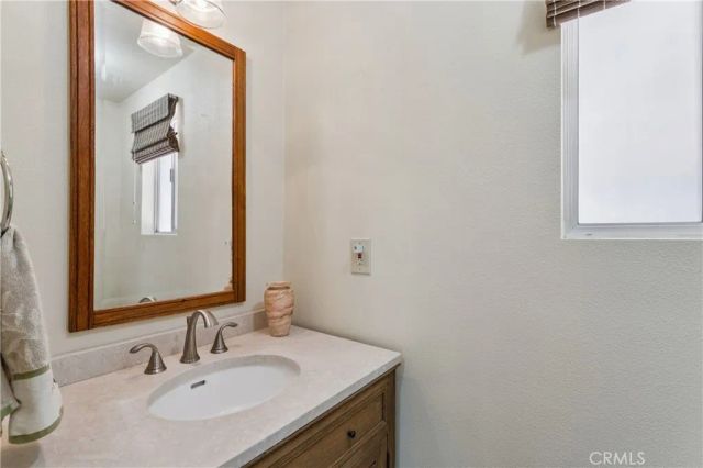 27711 Hamiltair Drive, Lake Arrowhead, CA 92352