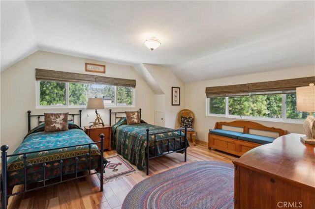 27711 Hamiltair Drive, Lake Arrowhead, CA 92352