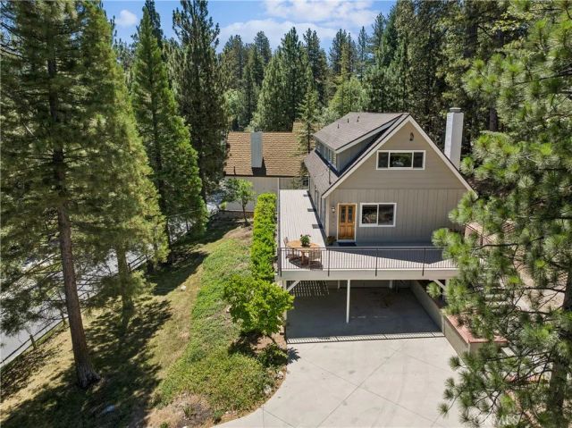 27711 Hamiltair Drive, Lake Arrowhead, CA 92352