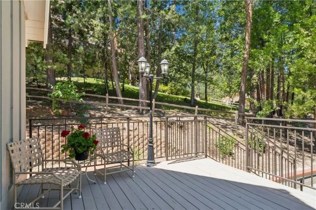 27711 Hamiltair Drive, Lake Arrowhead, CA 92352