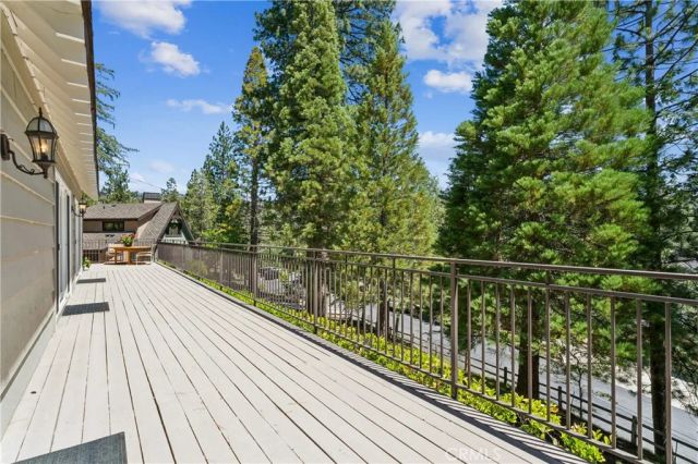 27711 Hamiltair Drive, Lake Arrowhead, CA 92352