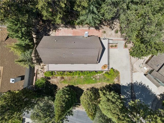27711 Hamiltair Drive, Lake Arrowhead, CA 92352