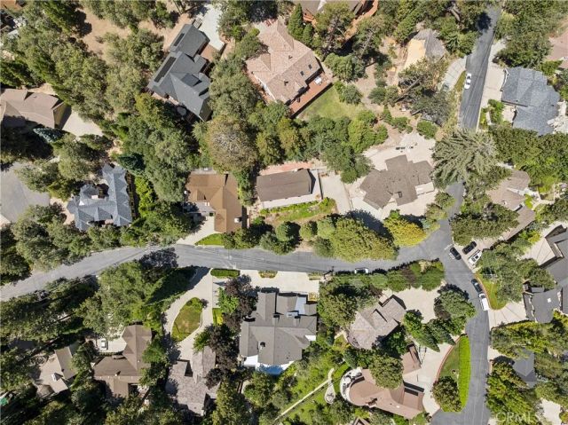 27711 Hamiltair Drive, Lake Arrowhead, CA 92352