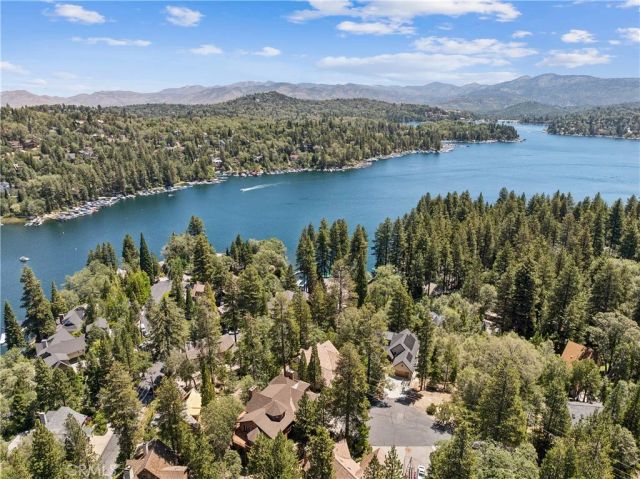 27711 Hamiltair Drive, Lake Arrowhead, CA 92352