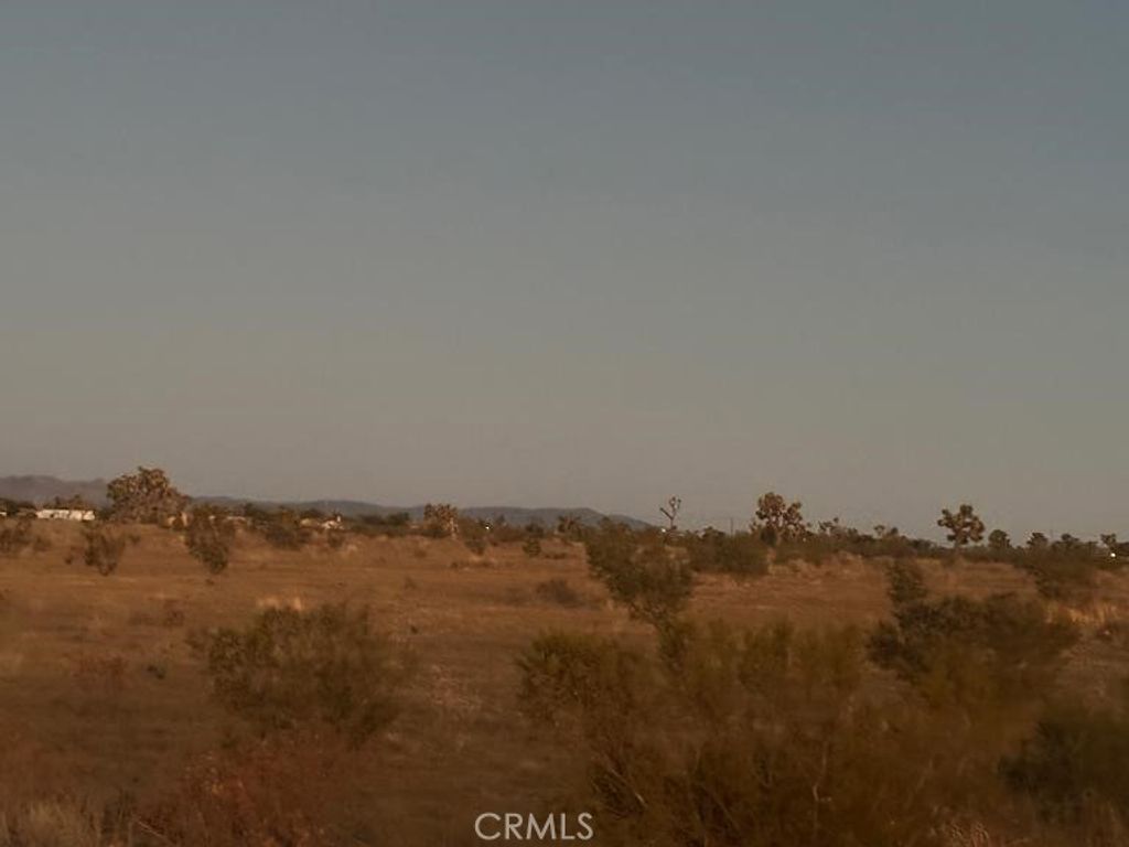 381150 00 Bear Valley rd, Victorville, CA 92392