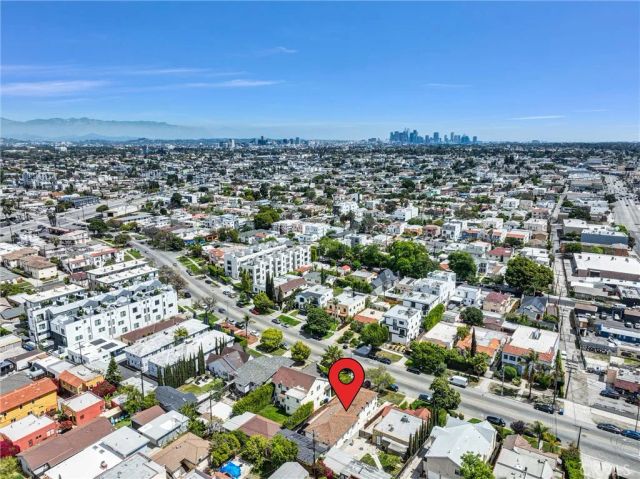 1861 S Redondo, Los Angeles, CA 90019
