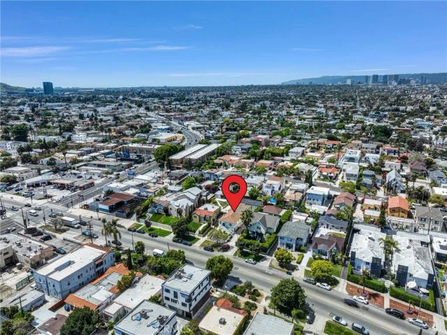 1861 S Redondo, Los Angeles, CA 90019