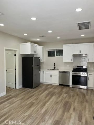 1861 S Redondo, Los Angeles, CA 90019