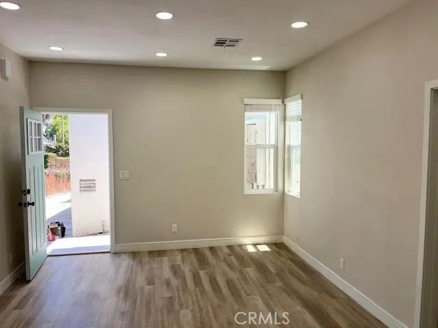 1861 S Redondo, Los Angeles, CA 90019