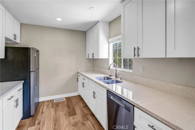 1861 S Redondo, Los Angeles, CA 90019
