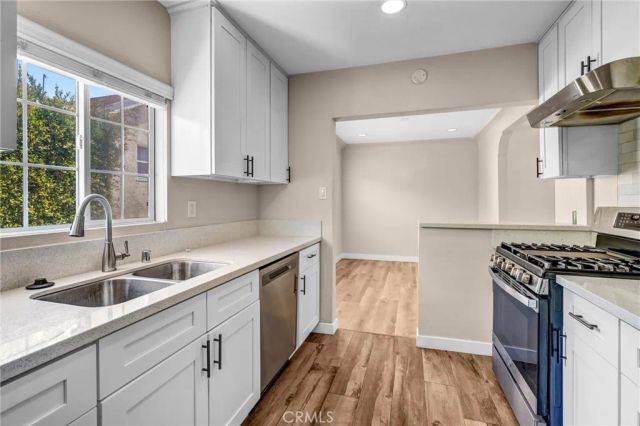 1861 S Redondo, Los Angeles, CA 90019